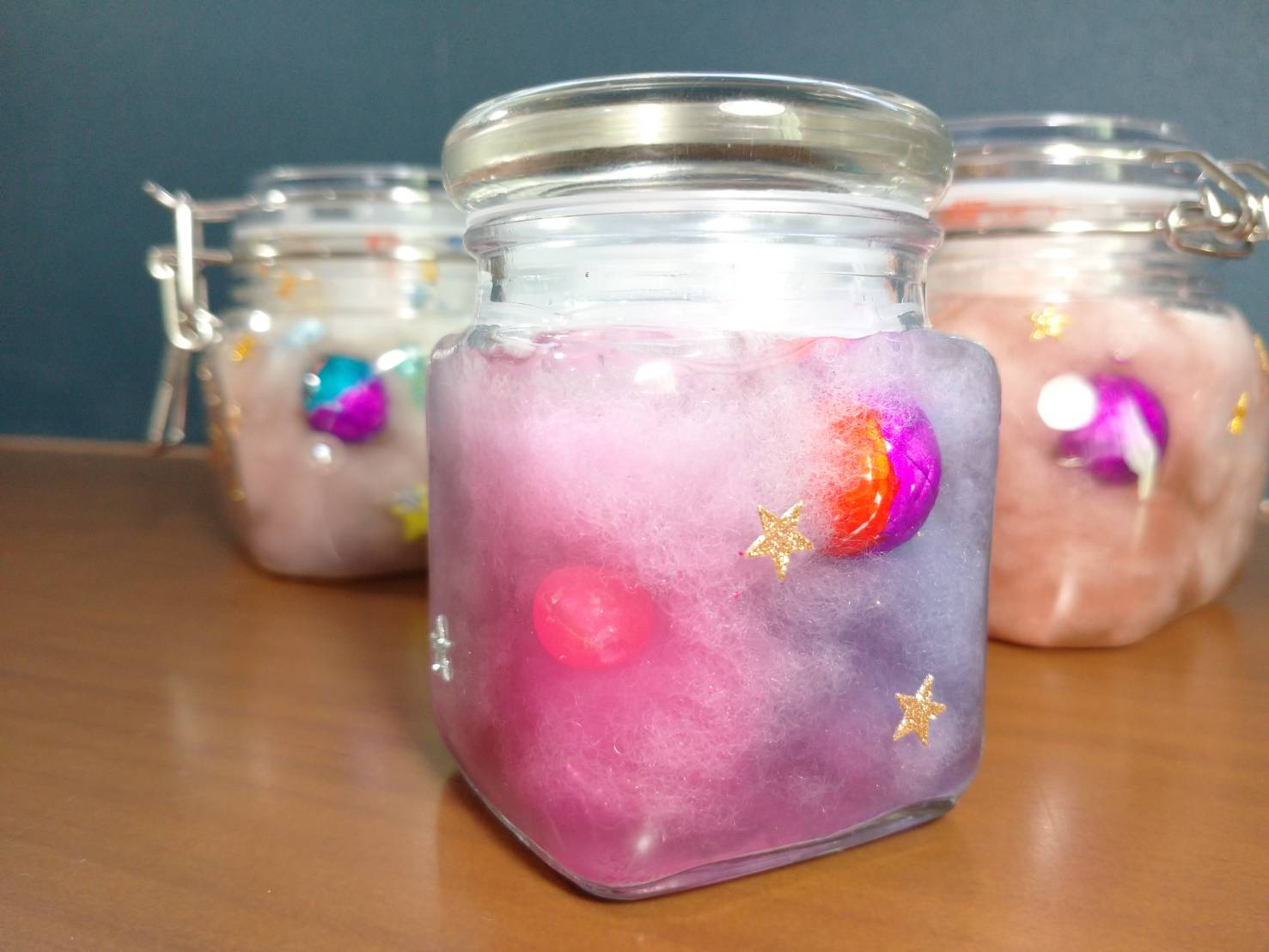 夏休みの工作 ぜんぶ百均で揃う 宇宙のビン詰め の作り方 低学年から未就学児にもおすすめ